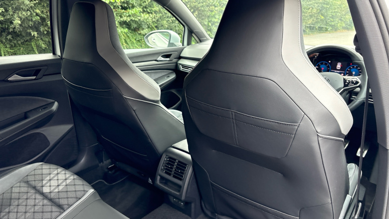 Volkswagen Golf 2.0 TDI 150 R-Line 5dr DSG Diesel Estate